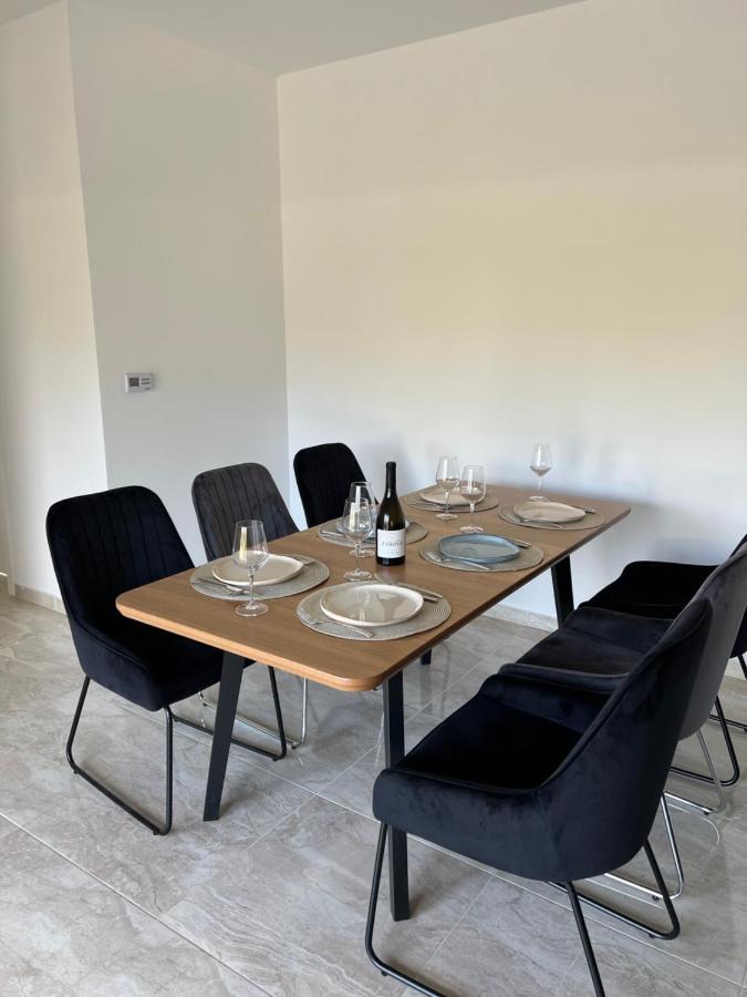 Modern Home Ula Brtonigla Esterno foto